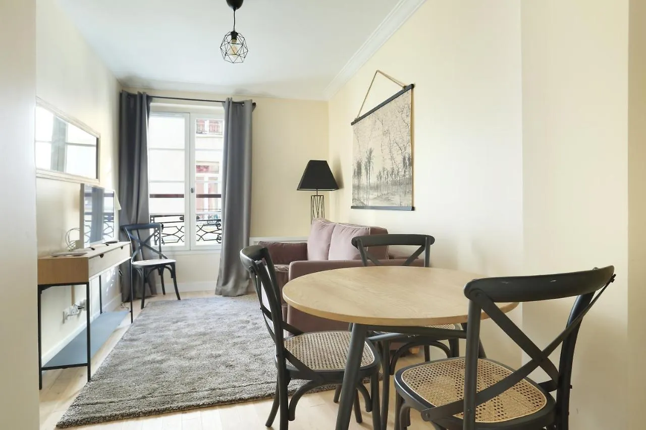 Residence Grands Boulevards By Studio Prestige Paris Apartment