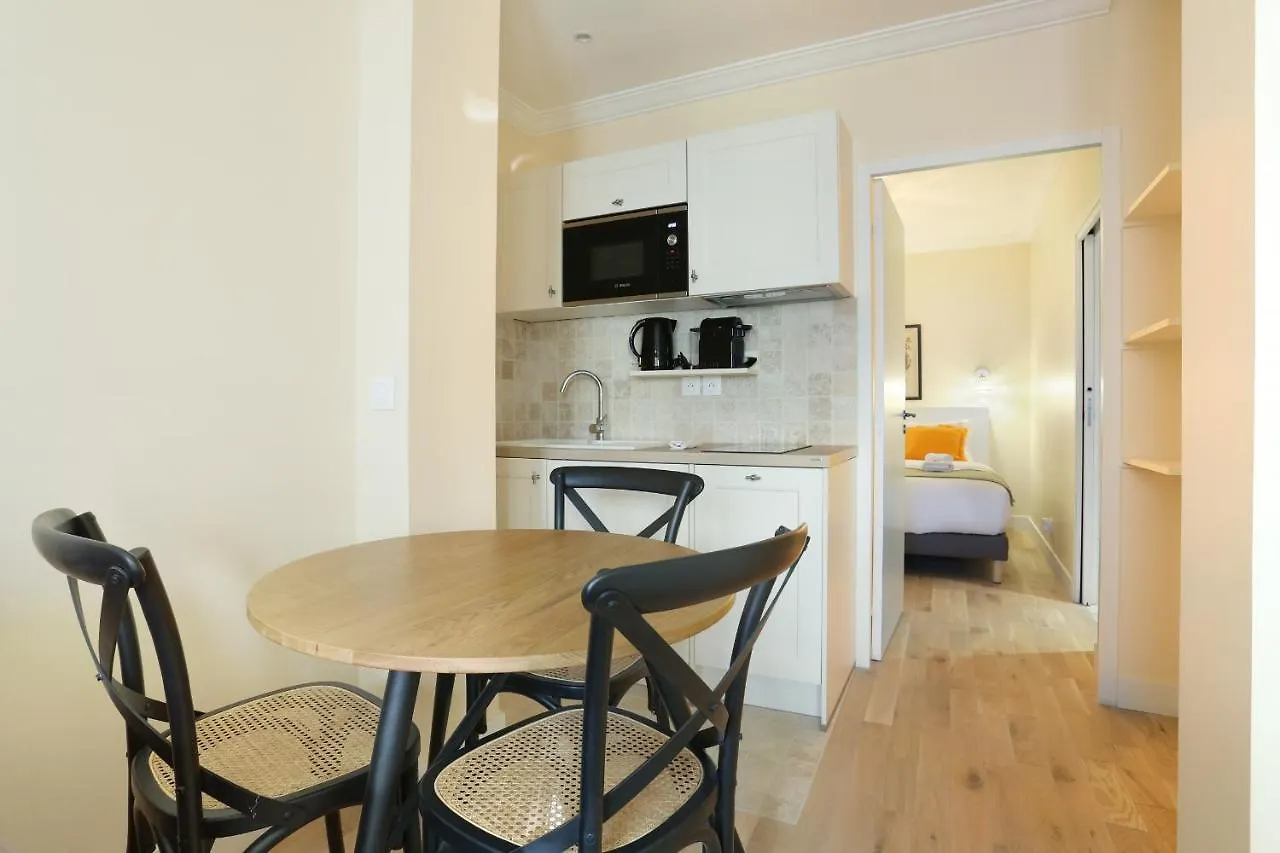 Residence Grands Boulevards By Studio Prestige Paris Apartment