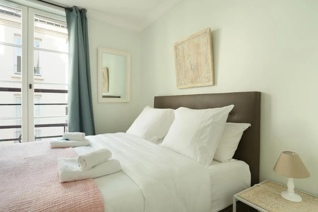Apartment Residence Grands Boulevards By Studio Prestige Paris France